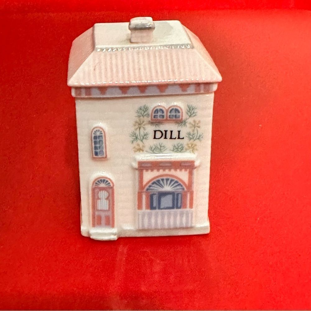 1989 Lenox Vintage Spice Village Fine Porcelain Spice Jar: Dill